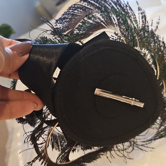 ❤️Stunning peacock feather facinator, brand new - Picture 8 of 8